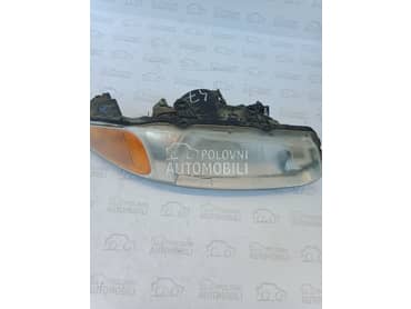 Desni far za Rover 200