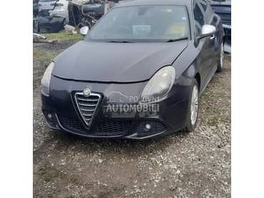 Alfa Romeo Giulietta -  kompletan auto u delovima