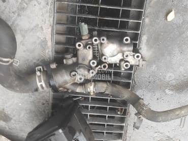 Kućište termostata za Peugeot 206