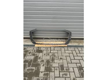 Okvir maske za Audi Q8