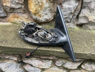 Desni retrovizor za Audi Q5 od 2012. do 2016. god.