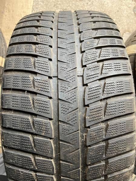 Falken 275/35 R21 Zimska