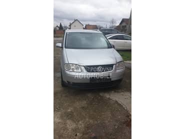 Volkswagen Touran 2.0 -  kompletan auto u delovima