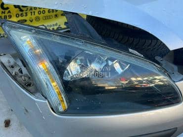 Far desni crni za Ford Focus od 2004. do 2008. god.