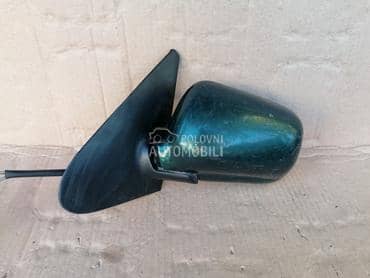 305. Vozacev, levi retrovizor za Volkswagen Polo od 1994. do 1999. god.