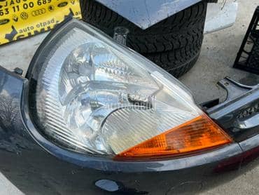 Far desni za Ford Ka od 1998. do 2008. god.