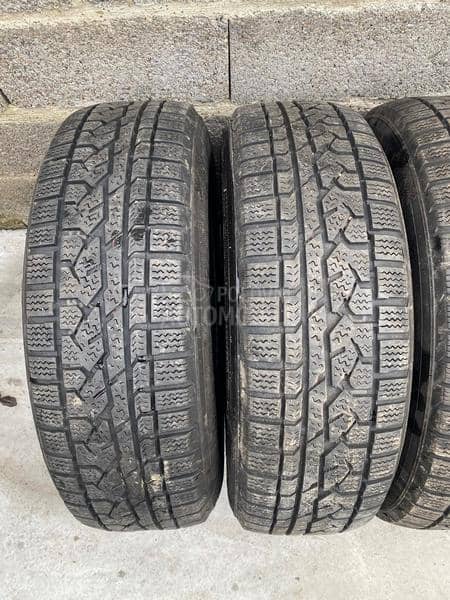 Kumho 215/70 R16 Zimska