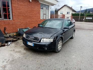 Audi A4 -  kompletan auto u delovima