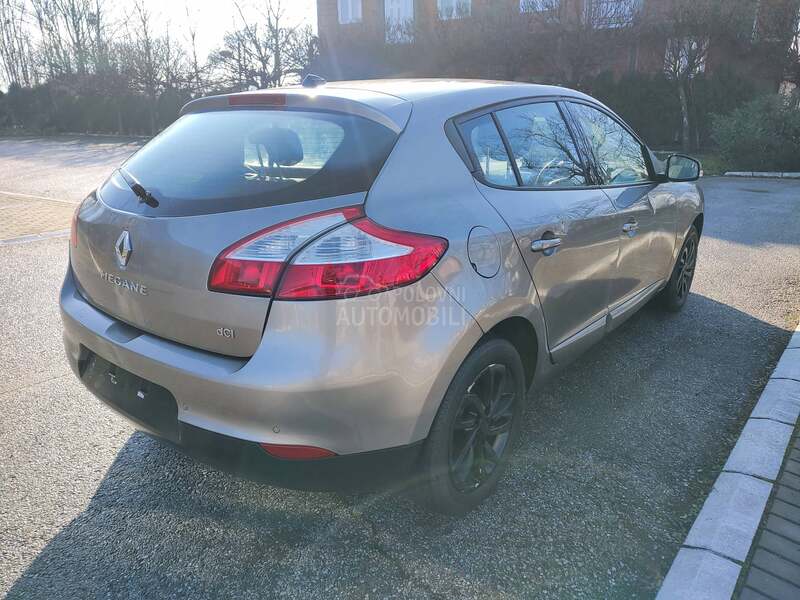 Delovi za Renault Megane 1.5dci 2011. god.