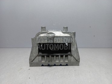 NOSAC MOTORA za Volkswagen Passat B7