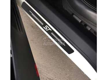 ST karbon nalepnice pragova za Ford Ostalo