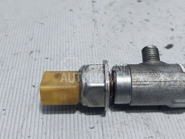 SENZOR PRITISKA GORIVA za Volkswagen Golf 6