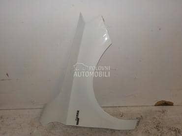 Desno krilo za Mercedes Benz A 140, A 150, A 160 ... od 2012. do 2018. god.