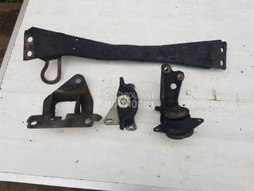 NOSAČI MOTORA za Zastava Yugo In L