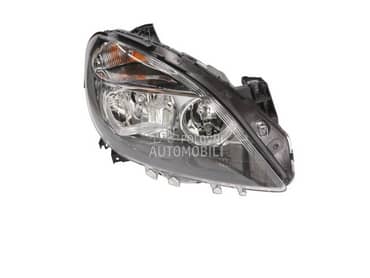 desni far B klasa W246 za Mercedes Benz B Klasa od 2012. do 2018. god.