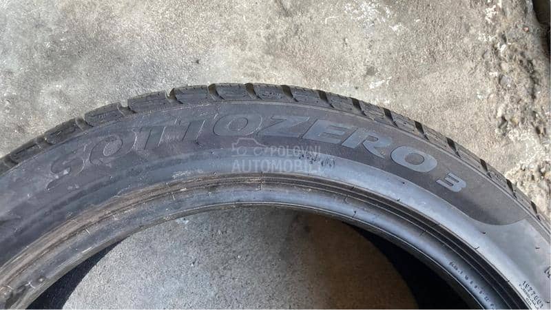 Pirelli 245/45 R19 Zimska