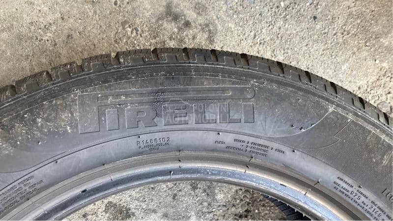 Pirelli 235/60 R18 Zimska
