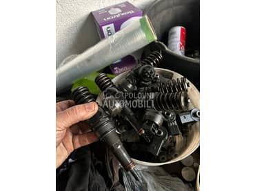 Dizne 2.5tdi N oznaka za Volkswagen Touareg od 2004. do 2008. god.