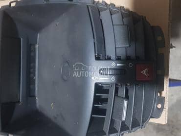 displej za Peugeot 207 od 2006. do 2009. god.