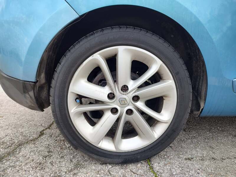 Delovi za Renault Megane 1.5DCI 2011. god.