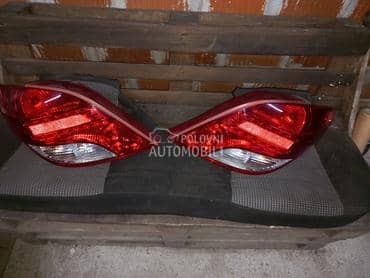 Stop svetla za Peugeot 207