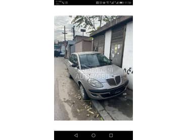 hauba za Lancia Ypsilon