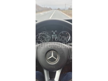 Mercedes Benz Vito 