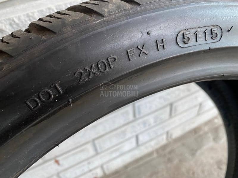 Hankook 235/35 R19 Zimska