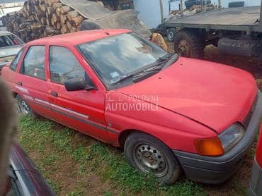 Ford Escort -  kompletan auto u delovima