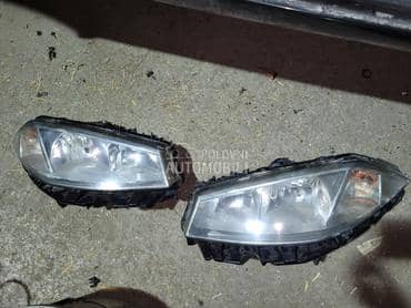 Farovi reno megan 2 za Renault Megane od 2002. do 2005. god.
