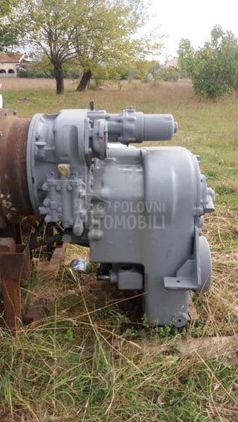 menjač Clark za greder MG-145