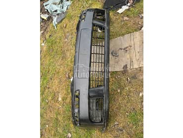 Branik prednji Crn za Volkswagen Golf 5 od 2004. do 2008. god.