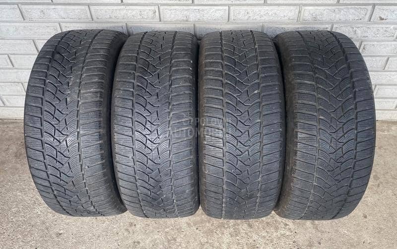 Dunlop 225/50 R17 Zimska