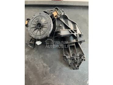 Nosac levog retrovizora za Audi A6 od 2018. do 2023. god.