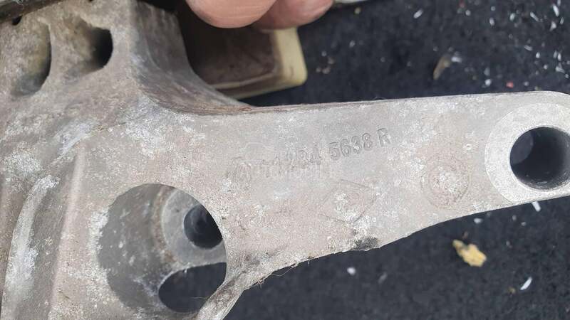 Nosac motora Clio 4 1.5dci