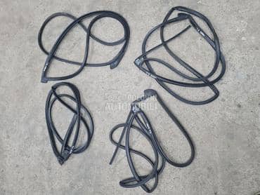 gumeni keder vrata za Kia Sportage od 2010. do 2015. god.