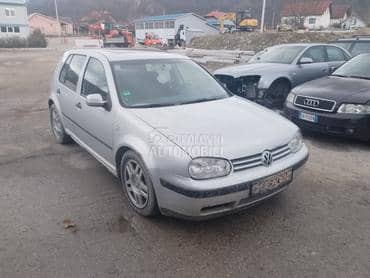 Volkswagen Golf 4 -  kompletan auto u delovima