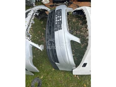 Branik prednji siv za Volkswagen Touran od 2004. do 2007. god.