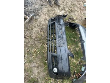 Branik prednji za Volkswagen Touran od 2004. do 2006. god.