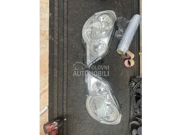 Farovi komplet za Volkswagen Polo od 2005. do 2009. god.