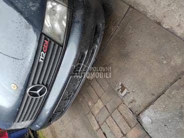 Mercedes vito branik prednji