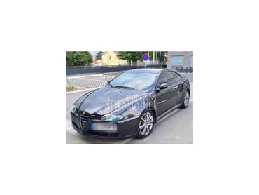 Alfa Romeo GT -  kompletan auto u delovima