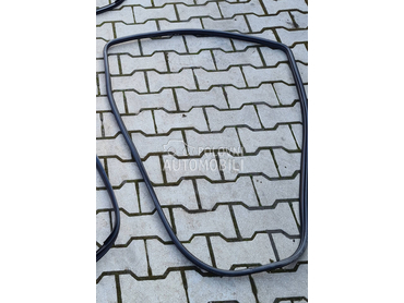 gumeni keder vrata z.d. za Kia Sportage od 2010. do 2015. god.