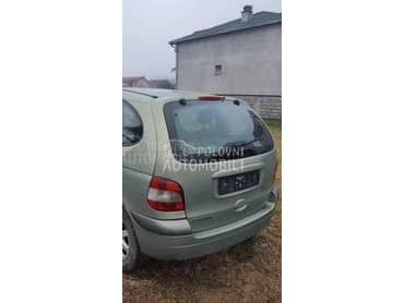 Reno Senik 1 gepek vrata za Renault Scenic od 1997. do 2002. god.