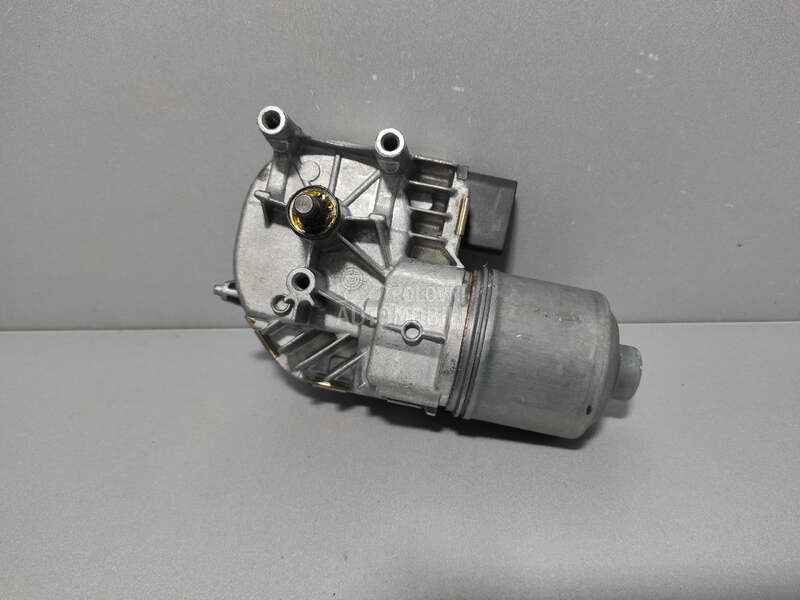 MOTORIC PREDNJEG BRISACA