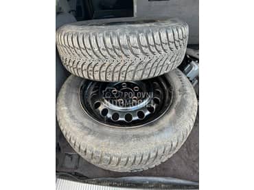 Kumho 195/65 R15 Zimska