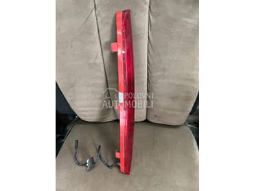 Trece stop svetlo za Audi A3 od 2012. do 2019. god.