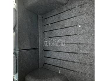 pod prtljaznika za Škoda Octavia