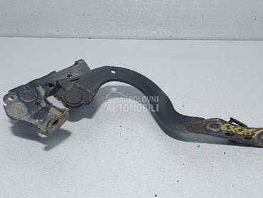 SKARE OD HAUBE za Toyota Auris