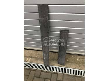 Lajsne na vratima za Audi Q5 od 2008. do 2012. god.